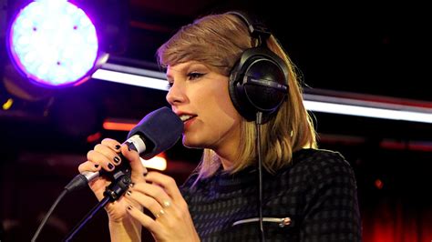 live radio taylor swift.